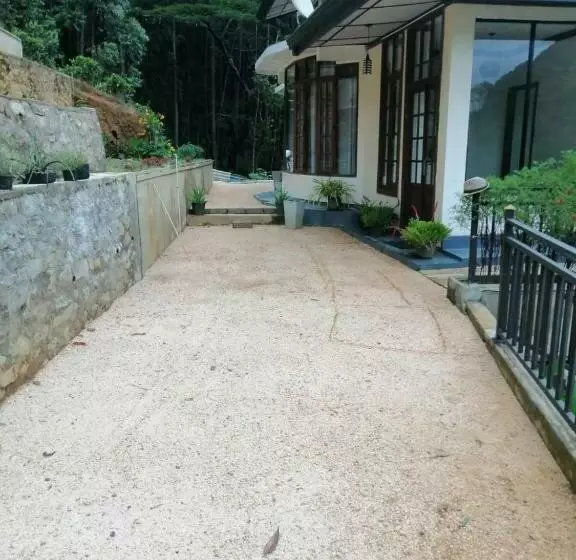 Hotelli Yara Plantation Bungalow Adams Peak Maskeliya