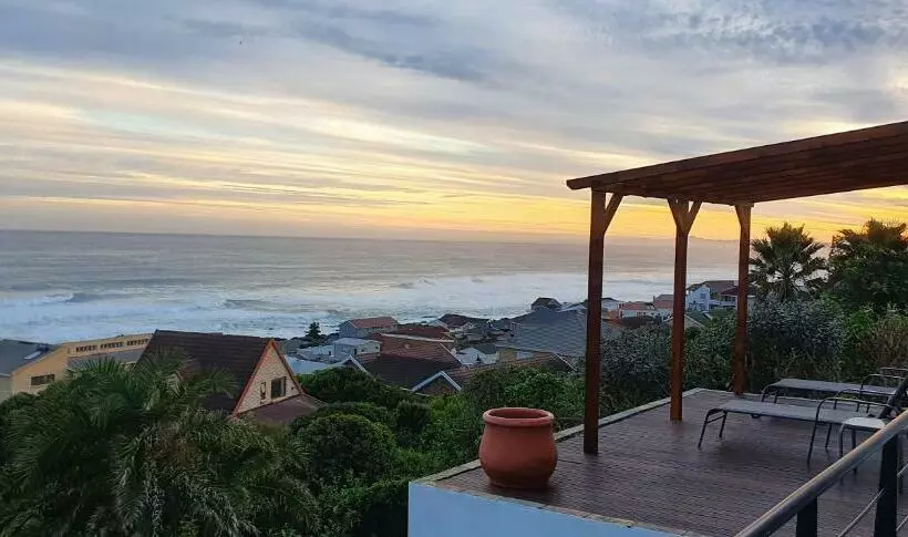 ペンション Beachview Guest Suites Port Elizabeth