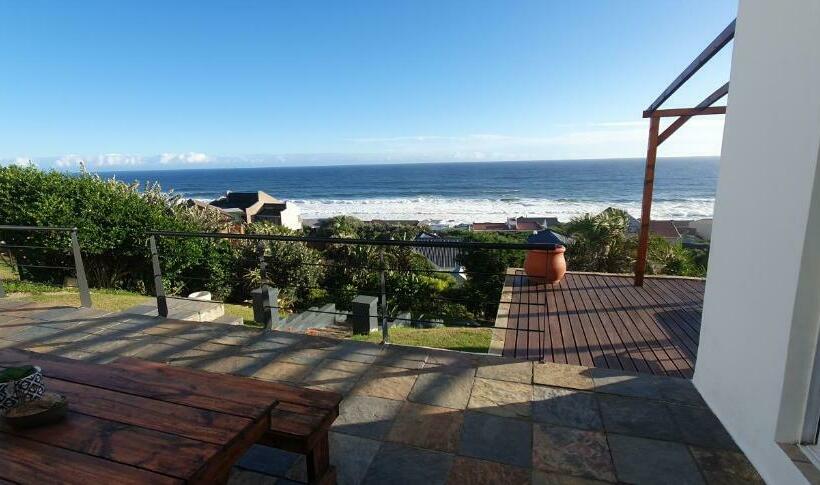 ペンション Beachview Guest Suites Port Elizabeth