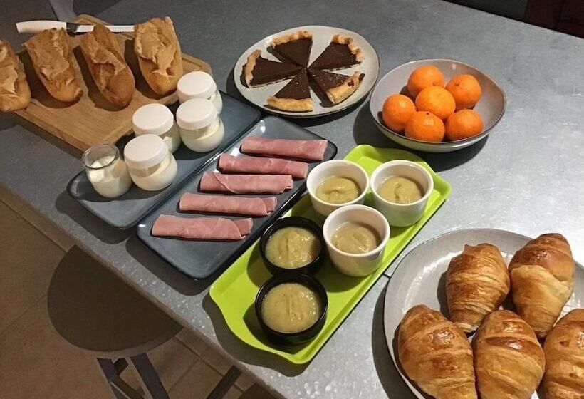 بنسيون La Petite Salamandre