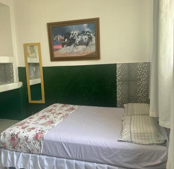 پانسیون Safari Tours