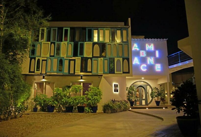 Ambiance Boutique Art Hotel Karachi