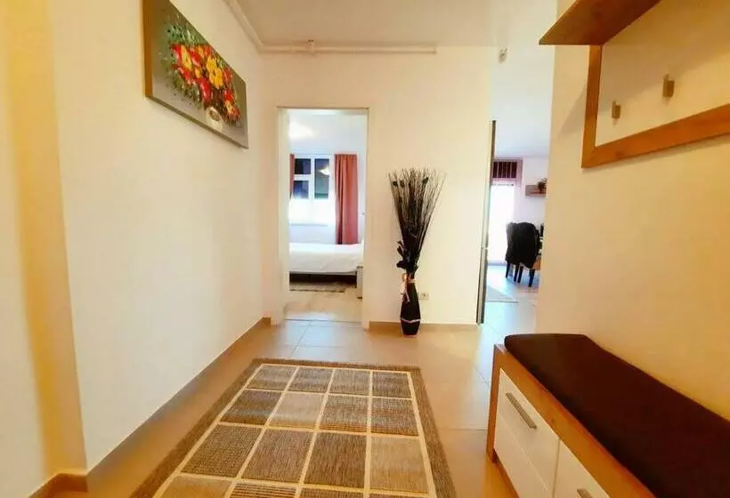 Beautiful Panoramic Central Apartment   City Of Mara