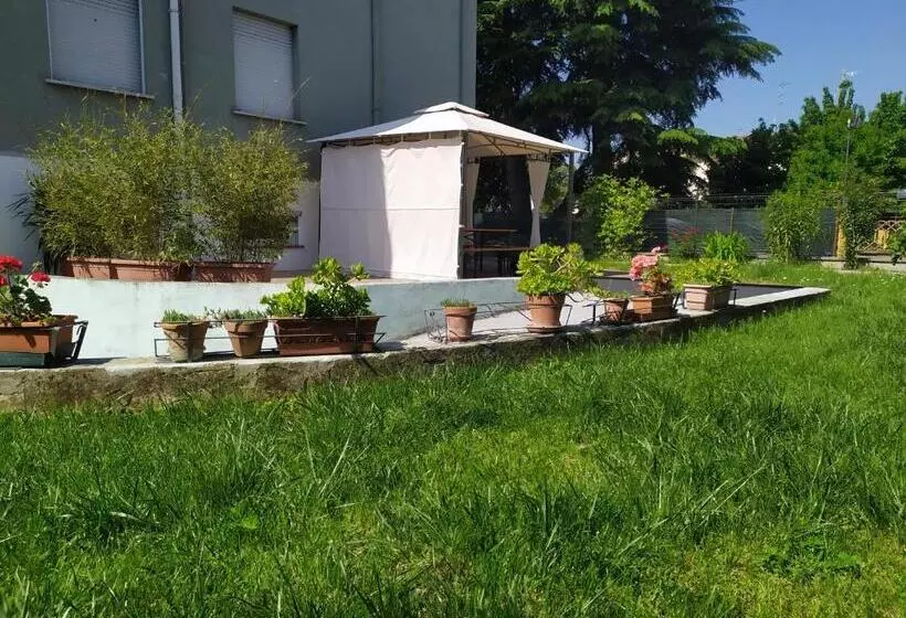 ベッドアンドブレックファースト Casa Vacanze I Giardini Di Marzo