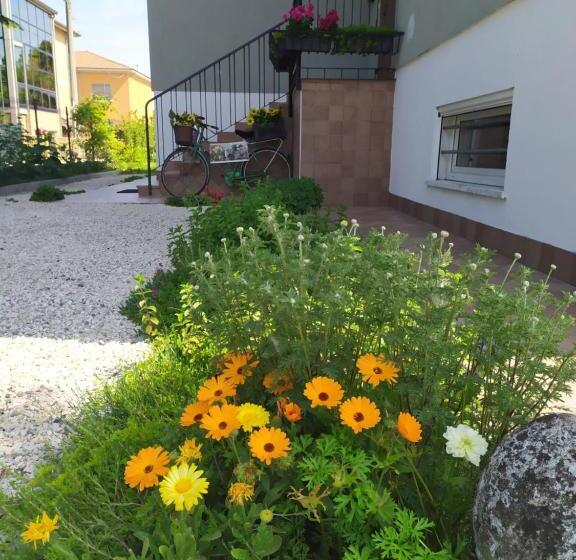 مبيت وإفطار Casa Vacanze I Giardini Di Marzo