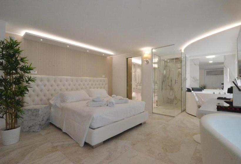 مبيت وإفطار Domus De Cinti