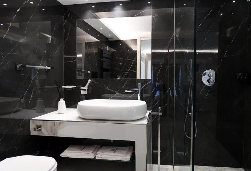 مبيت وإفطار Domus De Cinti