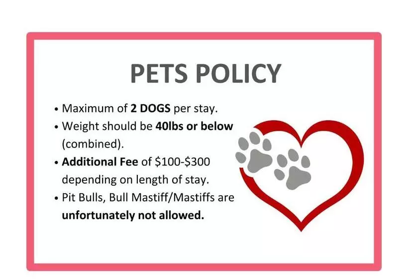 Two Adjacent Spacious Cozysuites On The Boardwalk