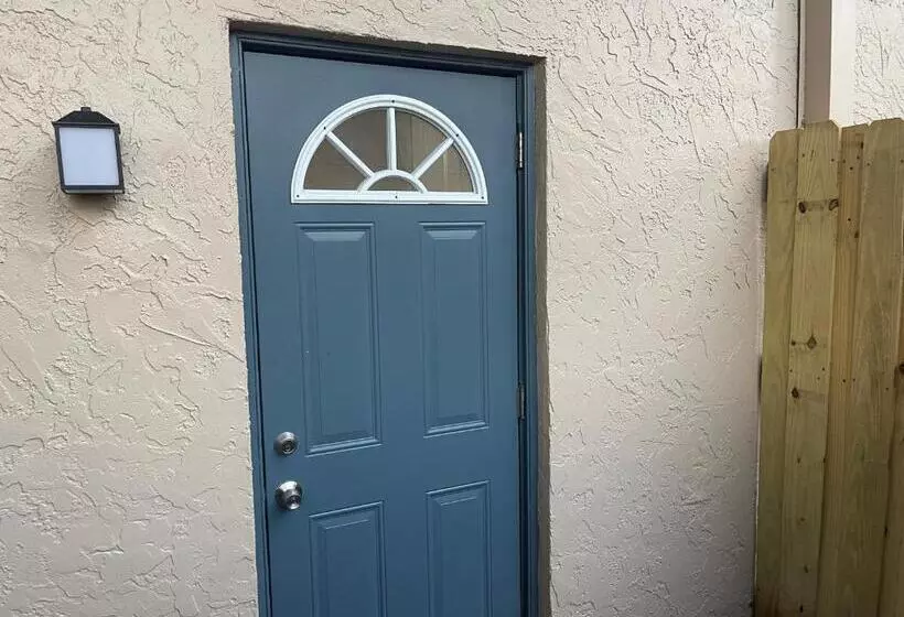 Adorable Suite In Tampa
