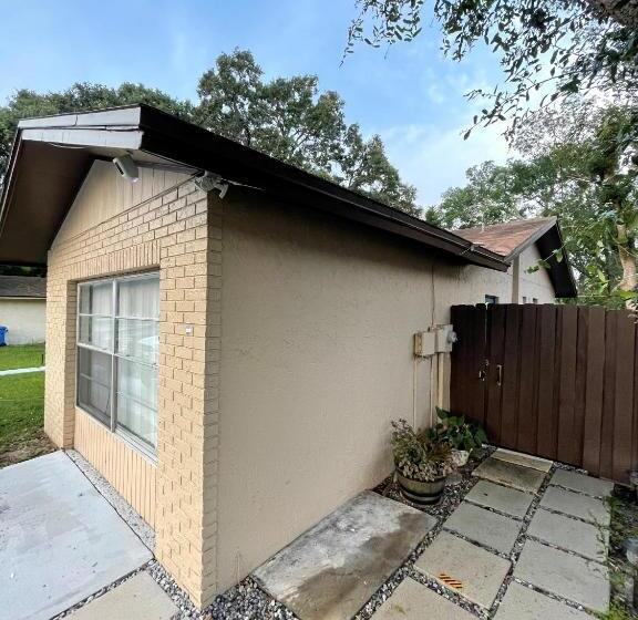 Adorable Suite In Tampa