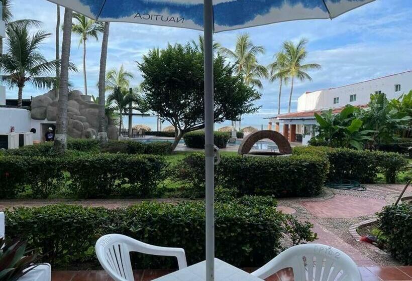 Brisas Vallarta   Just Steps From The Beach!