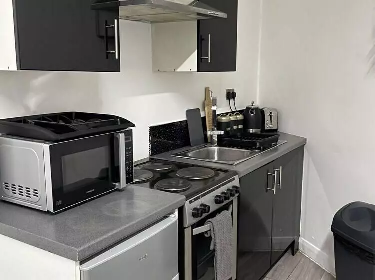Bv Lush Studio At Queensgate Huddersfield Town Centre