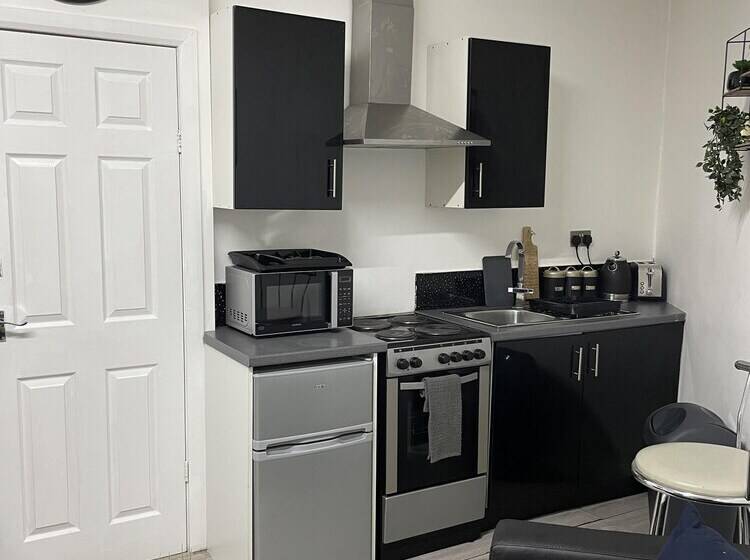 Bv Lush Studio At Queensgate Huddersfield Town Centre