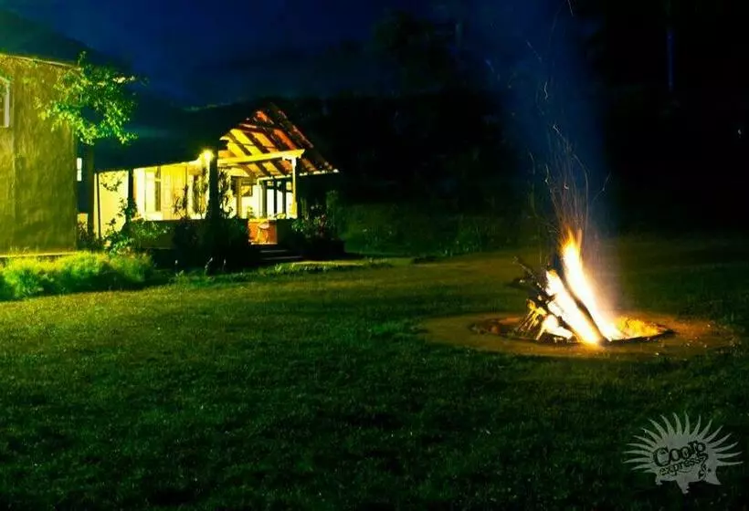 Crimson Eye Heritage Bungalow In Madikeri