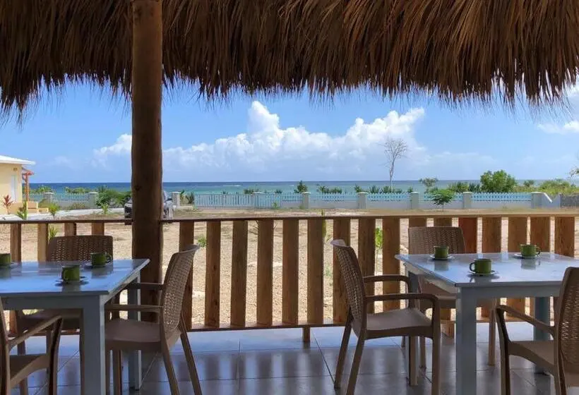 هتل Punta Rucia Cristal Beach
