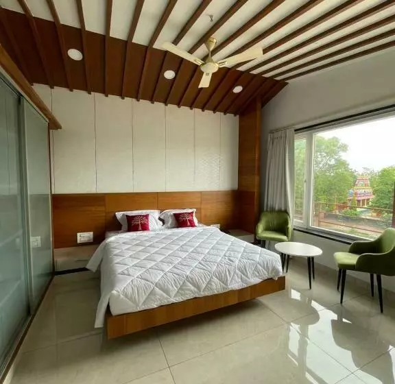 Hylife Hotels And Conventions