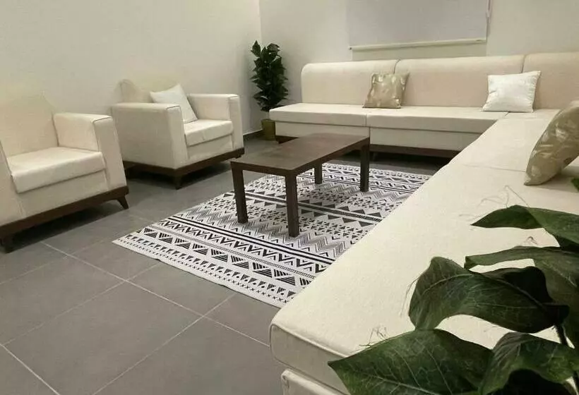Ladan Apartment