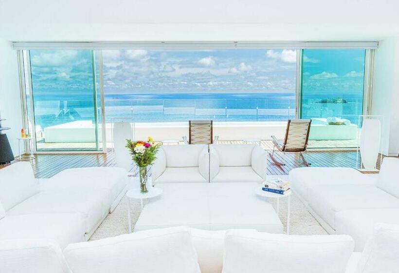 Beachfront Luxe Penthouse Private Pool And Spa Tub