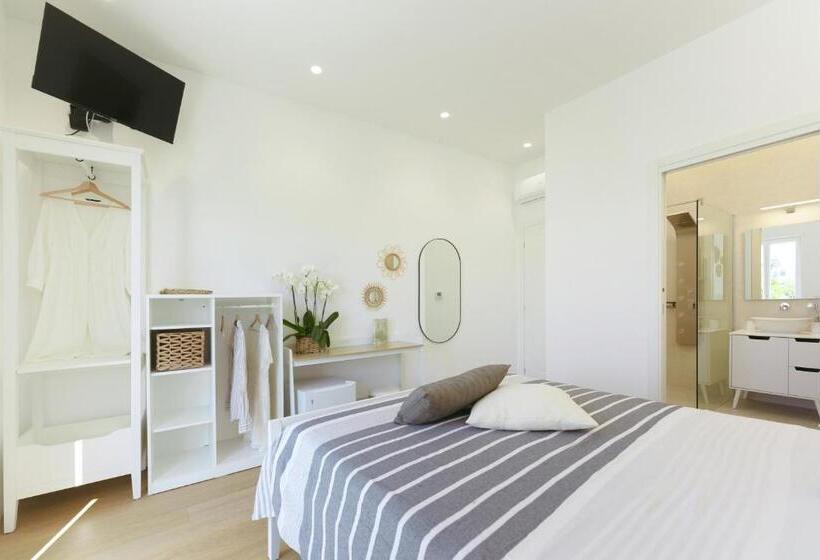 پانسیون Sea More