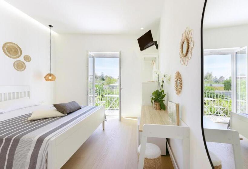 پانسیون Sea More