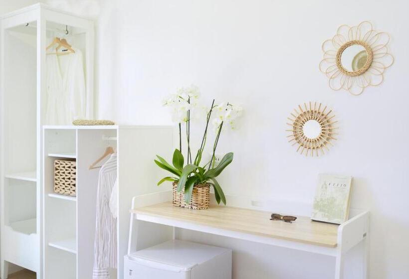 پانسیون Sea More