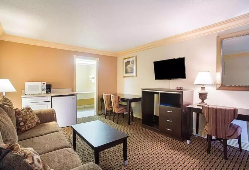 Отель Parkway Inn Of Birmingham