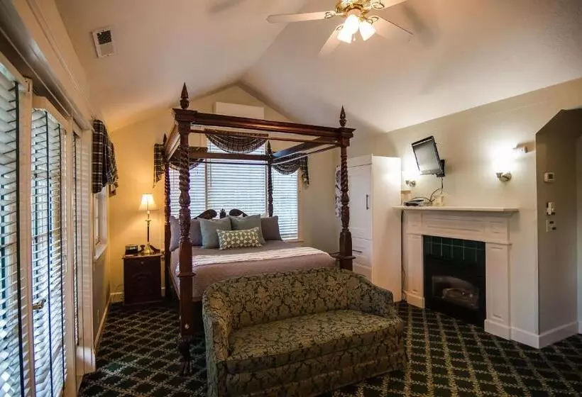 Hotel The Campbell House Inn