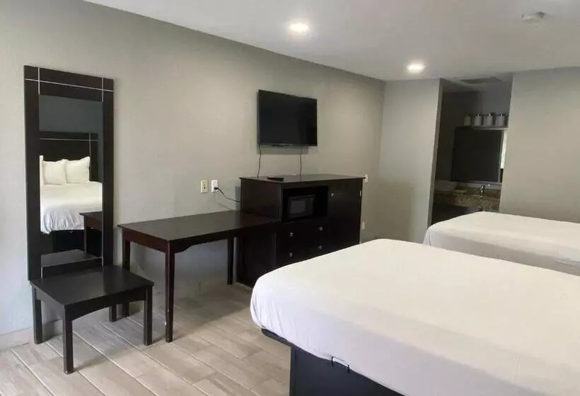 Отель Falcon Executive Inn