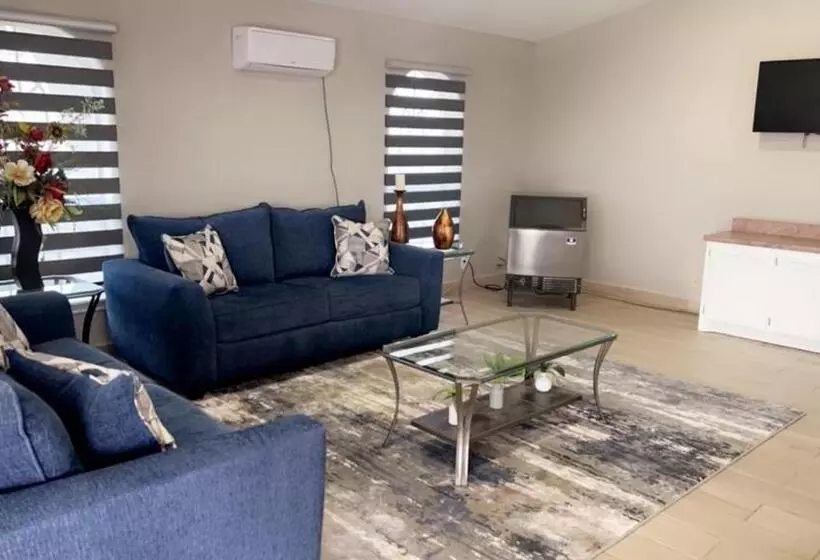 Отель Falcon Executive Inn