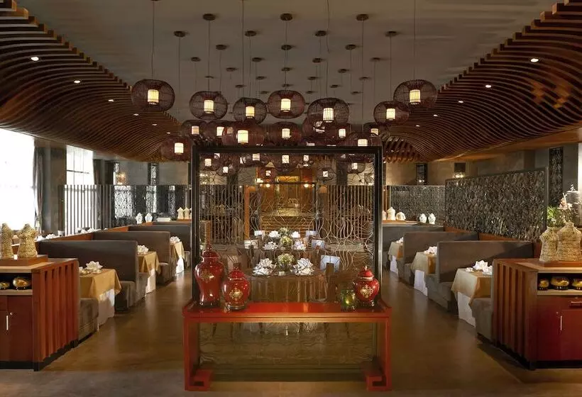 هتل Mission Hills Resort Haikou