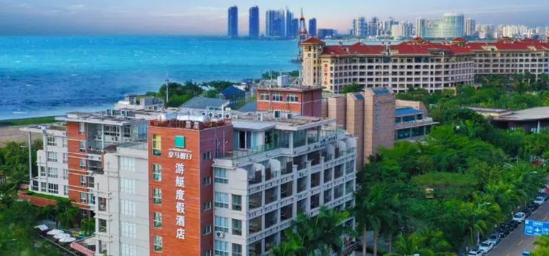 酒店 Real Madrid Holiday Yacht Resort