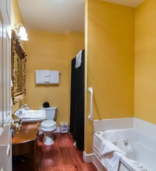 Hotel The Campbell House Inn