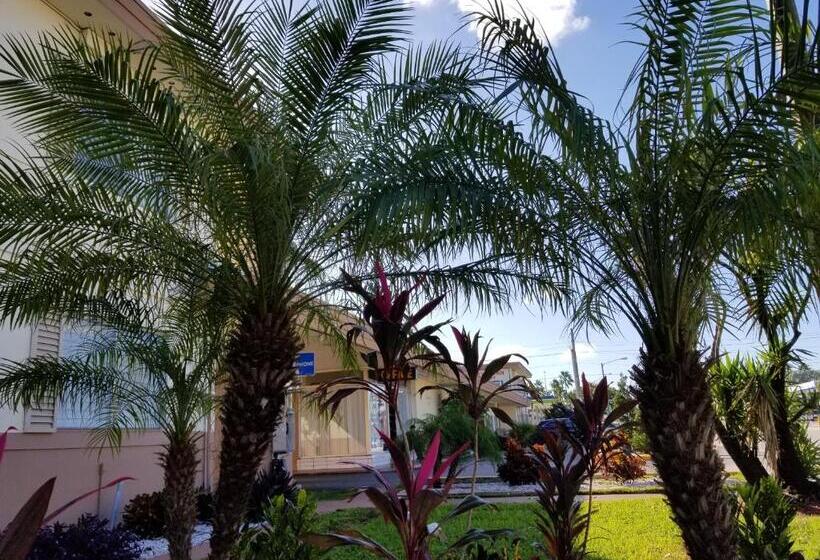 فندق على الطريق Parkway Inn