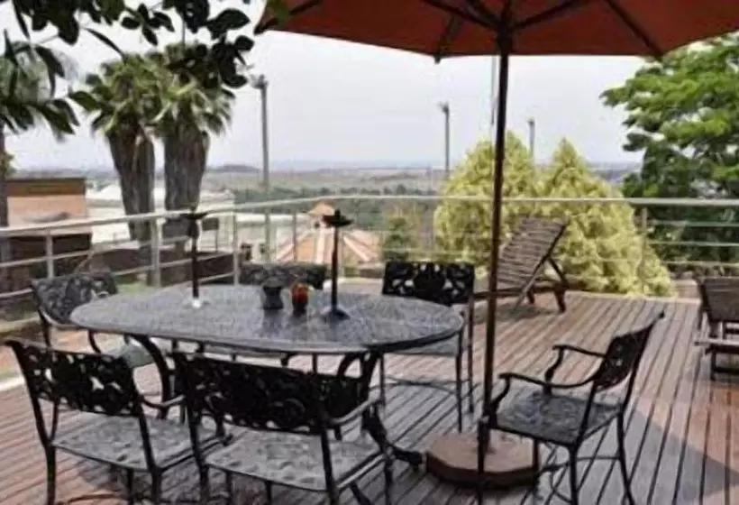 膳宿费 Crane's Nest Guest House & Spa @ 313