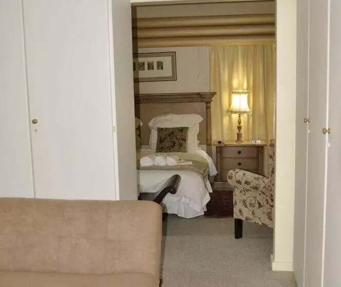 膳宿费 Crane's Nest Guest House & Spa @ 313