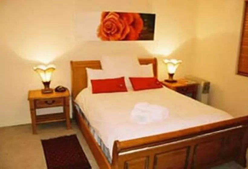 膳宿费 Crane's Nest Guest House & Spa @ 313