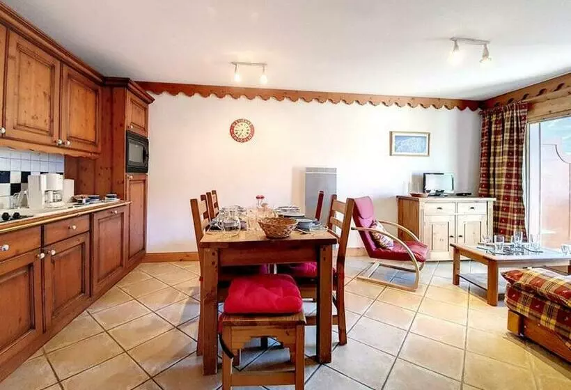 Spacieux Appartement 3p, Balcon, Proche Pistes, 6 Pers, Parking En Option   Fr 1 344 837