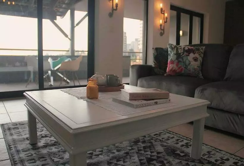 Luxurious 2 Bedroom Oasis In The Heart Of Sandton