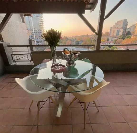 Luxurious 2 Bedroom Oasis In The Heart Of Sandton