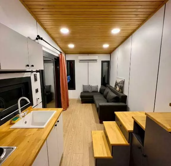ペンション Clower Tiny House