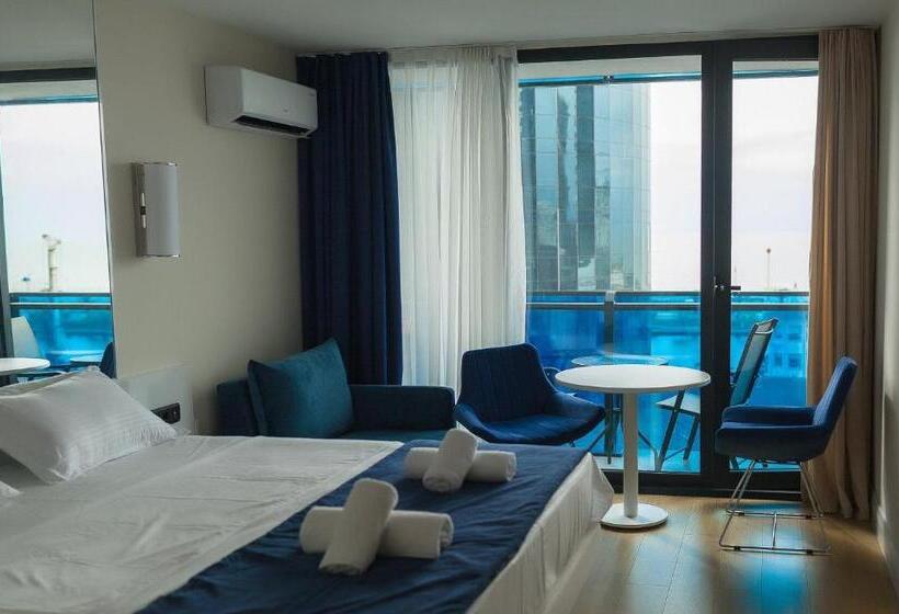 پانسیون Orbi City Sea View