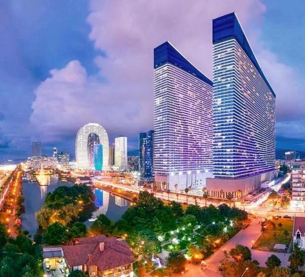 پانسیون Orbi City Sea View