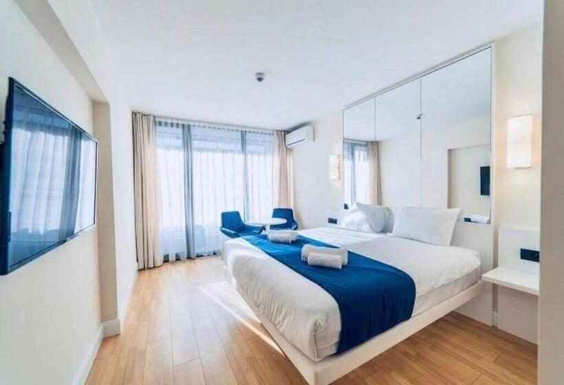 پانسیون Orbi City Sea View