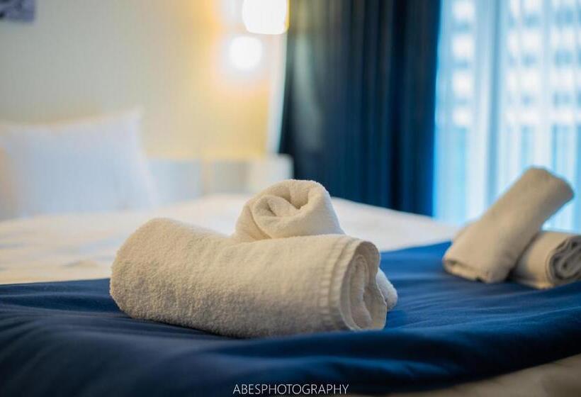 پانسیون Orbi City Sea View