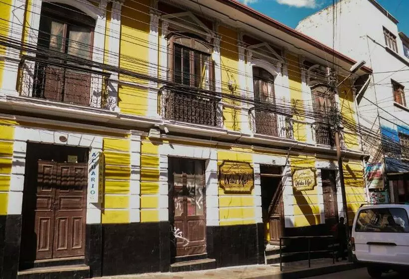 پانسیون Wake Up Hostel