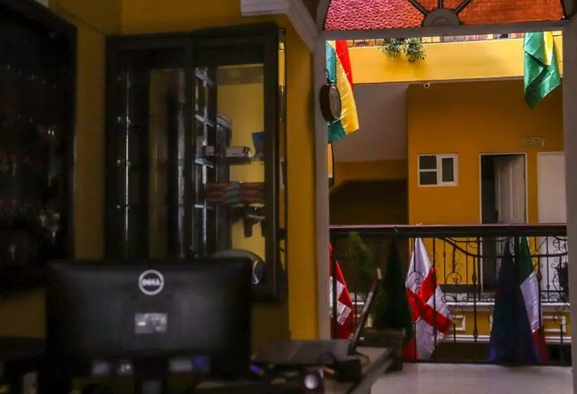 پانسیون Wake Up Hostel