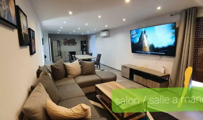 Agréable Villa Pour 8 Personnes