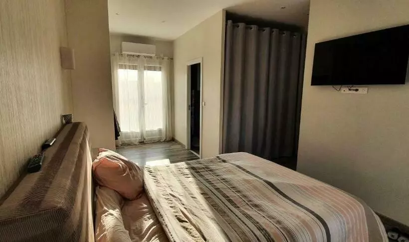 Agréable Villa Pour 8 Personnes