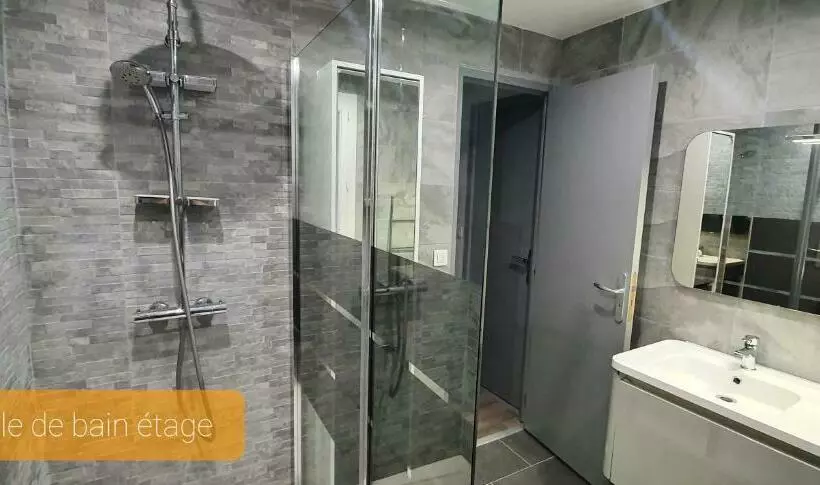 Agréable Villa Pour 8 Personnes