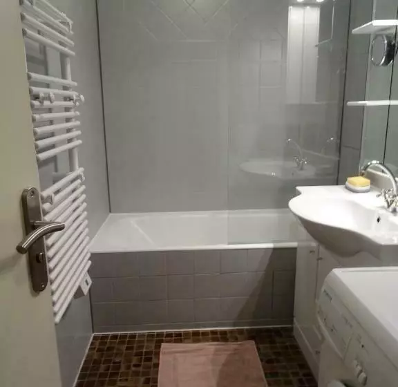 Embrun Superbe Appartement Classé 3 étoiles Tout équipé Avec Vue Sur Montagnes